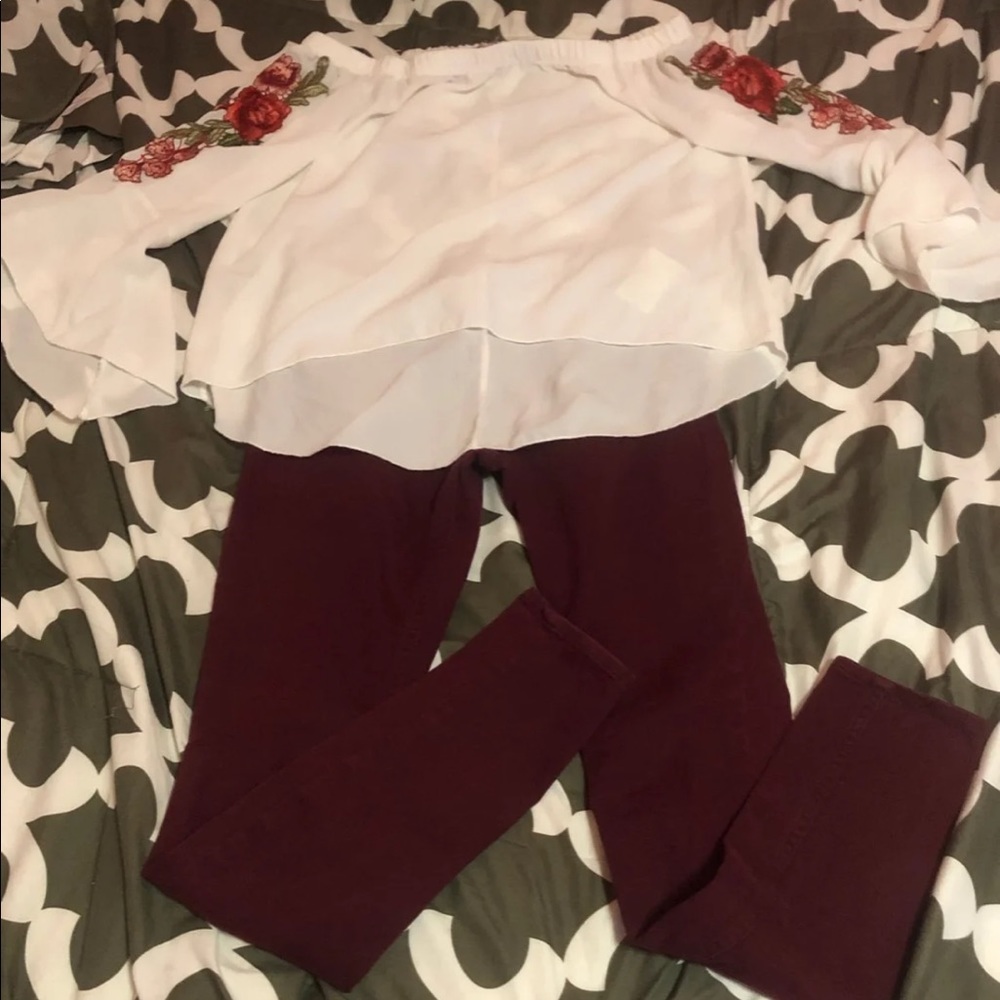 Maroon jeans with blouse
